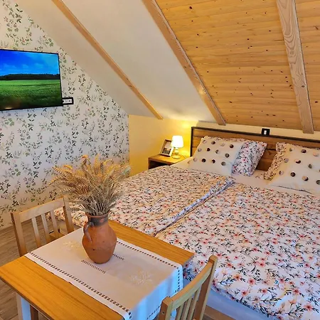 Skedenj Pri Trate Kır Evi Križevci pri Ljutomeru