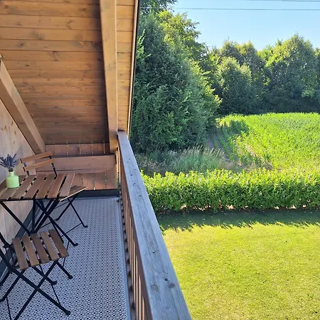 Kır Evi Skedenj Pri Trate